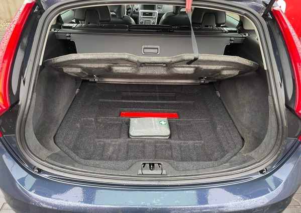 Volvo V60 cena 31900 przebieg: 205000, rok produkcji 2010 z Częstochowa małe 497